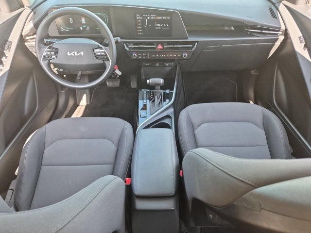 Used 2025 Kia Niro LX FWD image 25