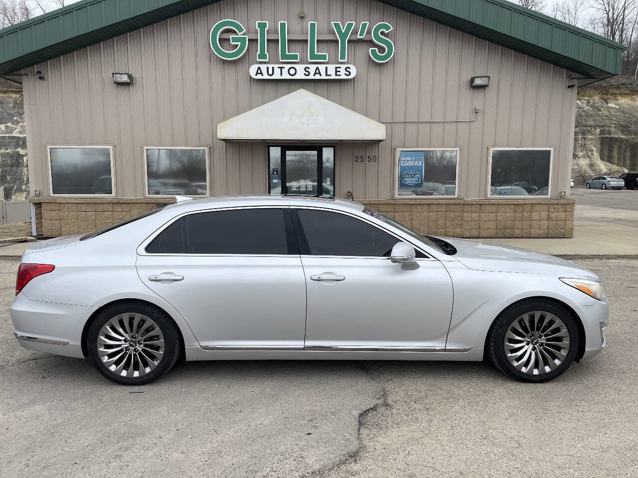 Used 2019 Genesis G90 3.3T Premium image 1