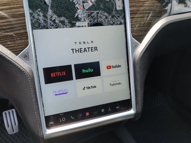 Used 2016 Tesla Model X Performance AWD/4WD image 14