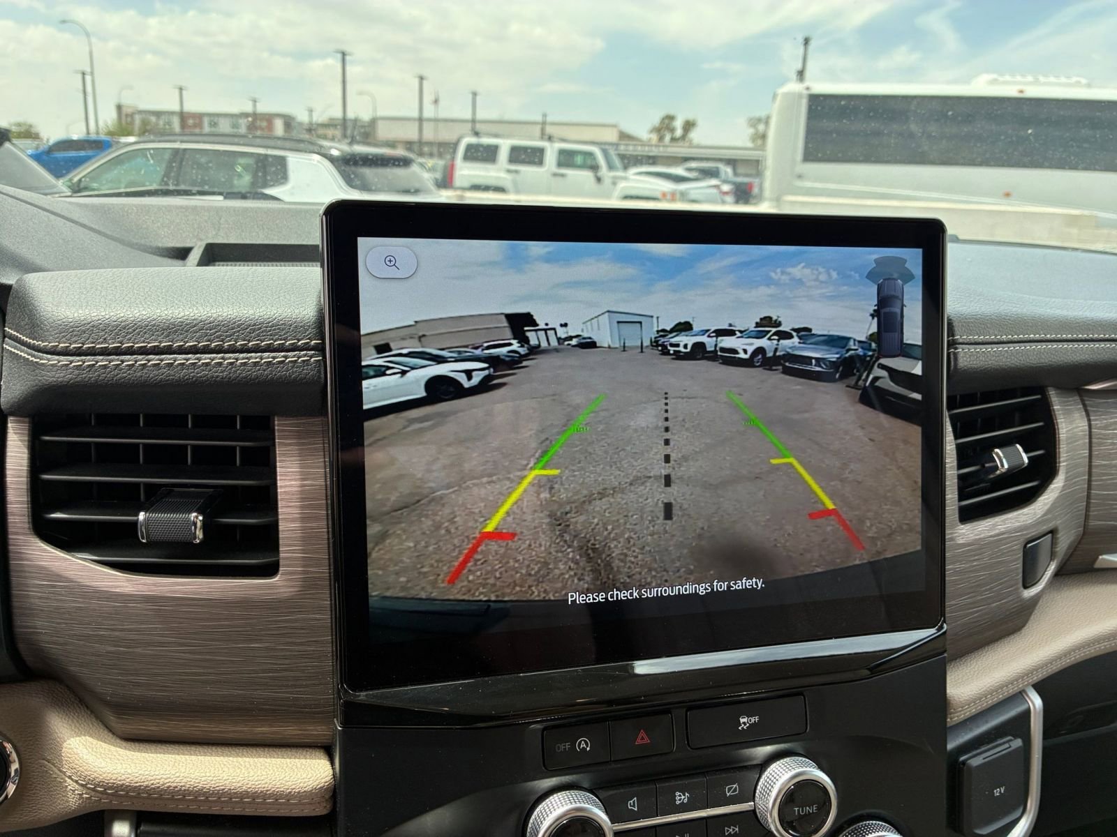 Used 2024 Ford Expedition Limited RWD image 27