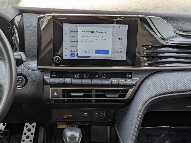Used 2025 Toyota Camry SE FWD image 14