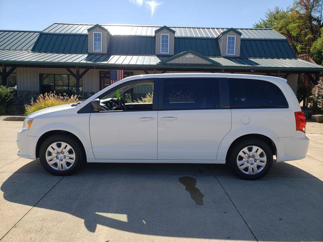 Used 2018 Dodge Grand Caravan SE w/ UConnect Hands-Free Group FWD image 10
