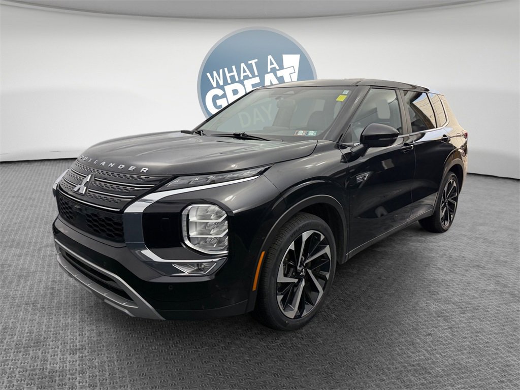 Used 2025 Mitsubishi Outlander SE image 8