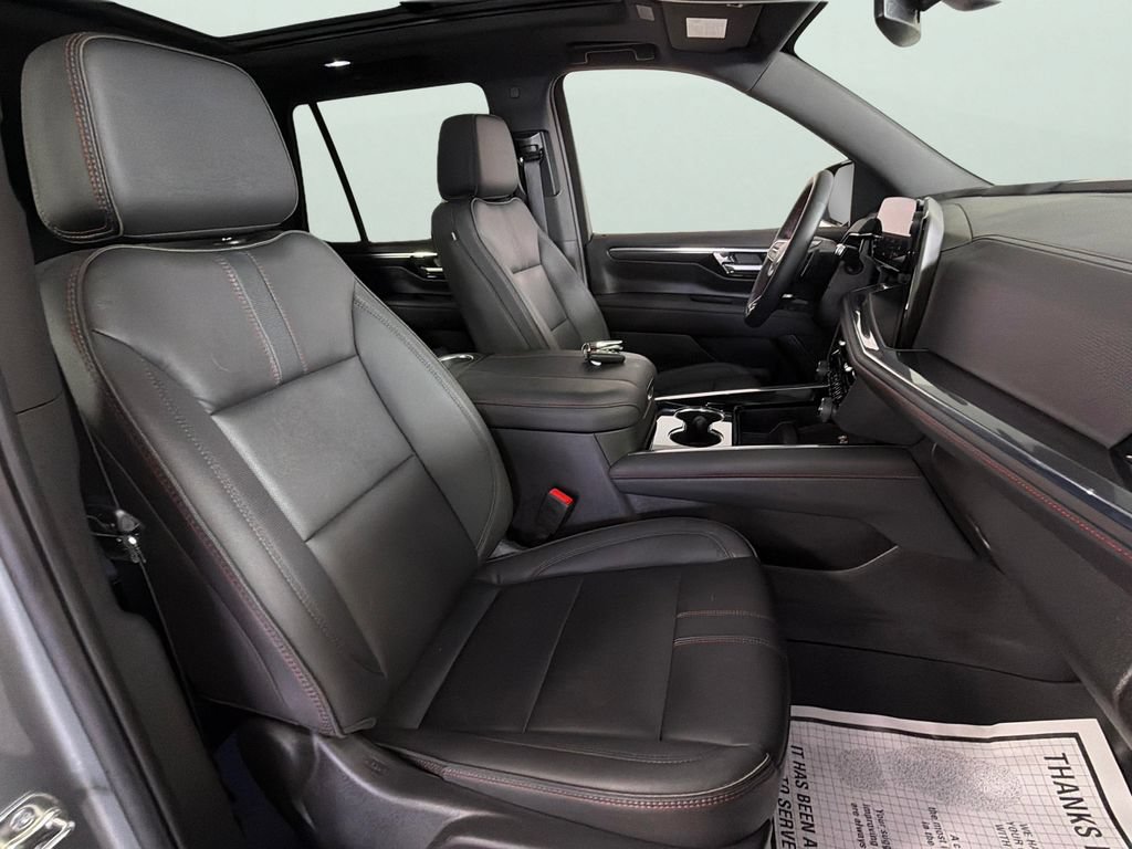 Used 2025 Chevrolet Tahoe RST w/ Comfort Package RWD image 38