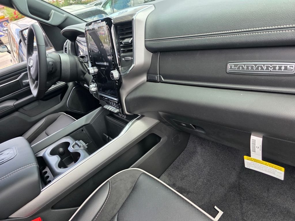 New 2026 RAM 1500 Laramie w/ Sport Appearance Package AWD/4WD image 14
