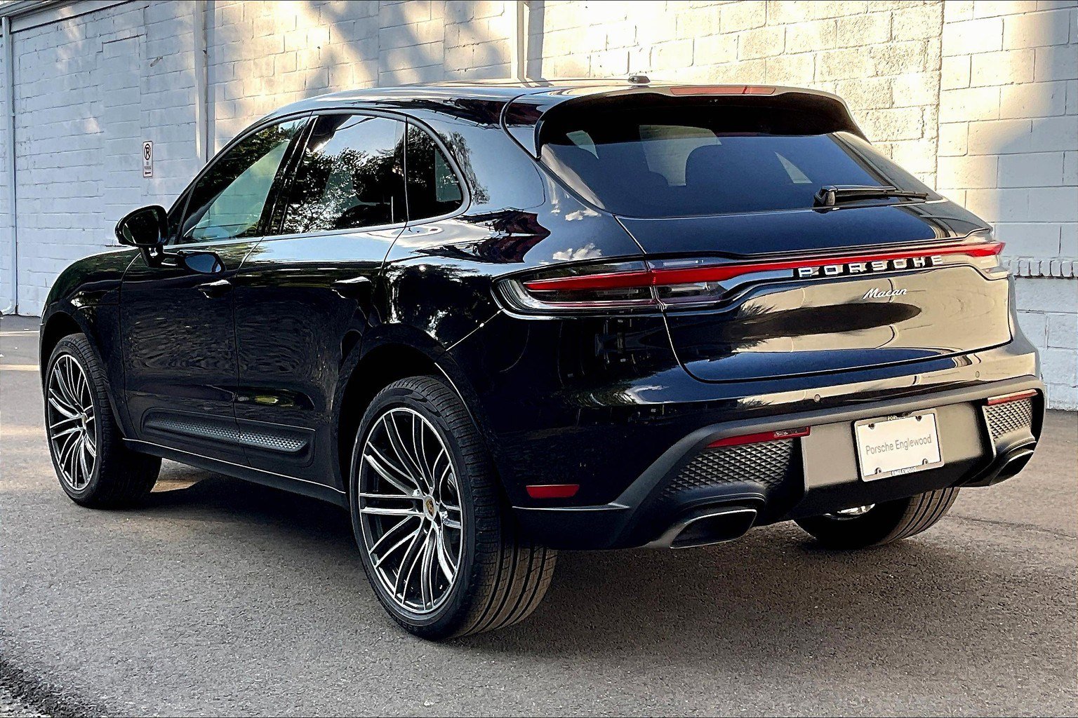 New 2026 Porsche Macan image 3