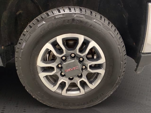 Used 2022 GMC Sierra 3500 SLT w/ SLT Preferred Package AWD/4WD image 37