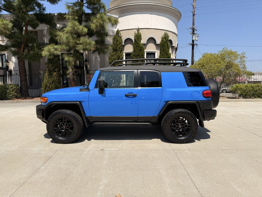 Used 2007 Toyota FJ Cruiser 4WD image 4