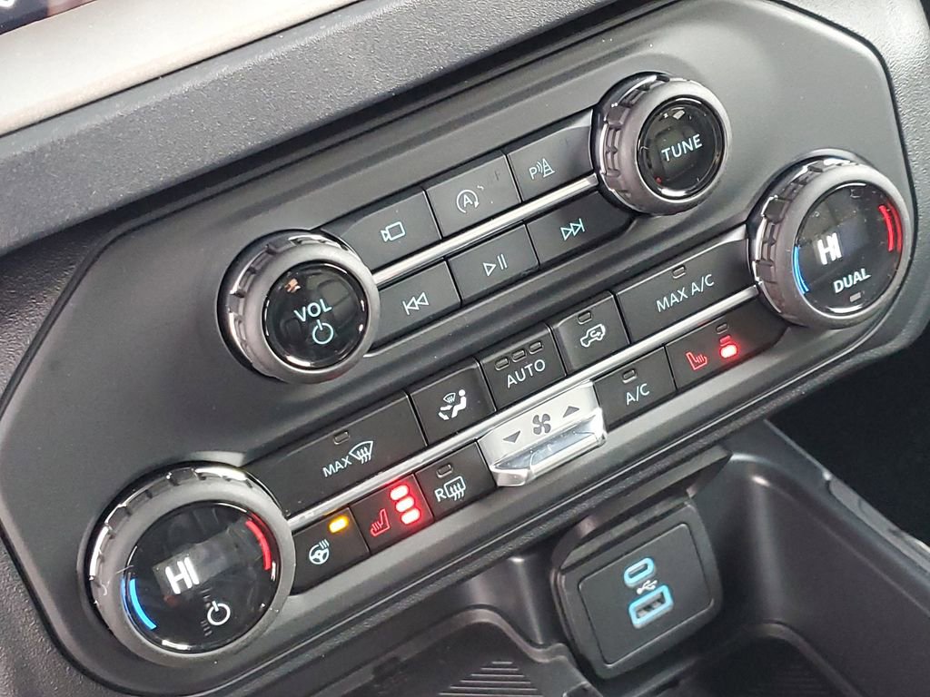 New 2025 Ford Bronco Outer Banks AWD/4WD image 19