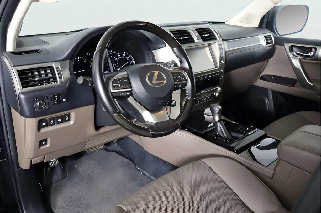 Used 2021 Lexus GX 460 Premium w/ Premium Package AWD/4WD image 30