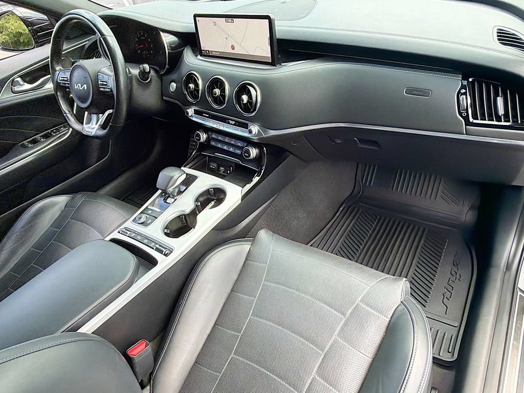 Used 2022 Kia Stinger GT2 AWD/4WD image 17