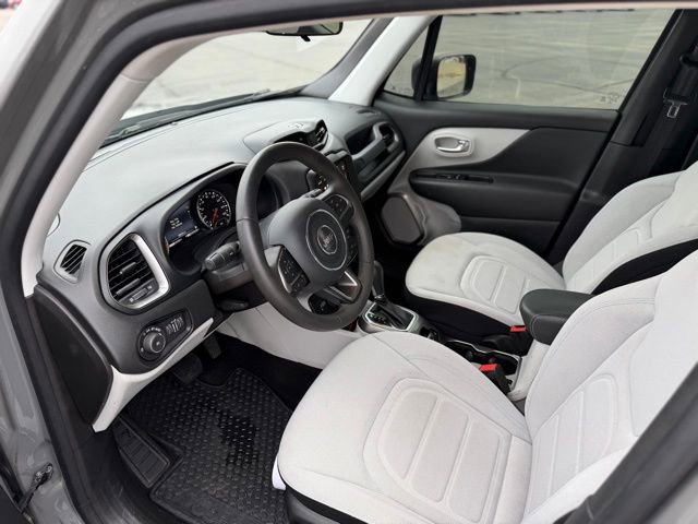 Used 2022 Jeep Renegade Latitude image 18
