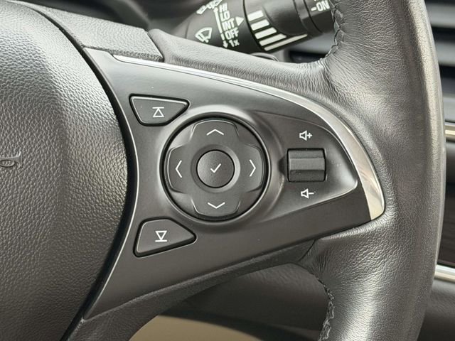 Used 2021 Buick Enclave Premium w/ Sun and Sites Package image 17