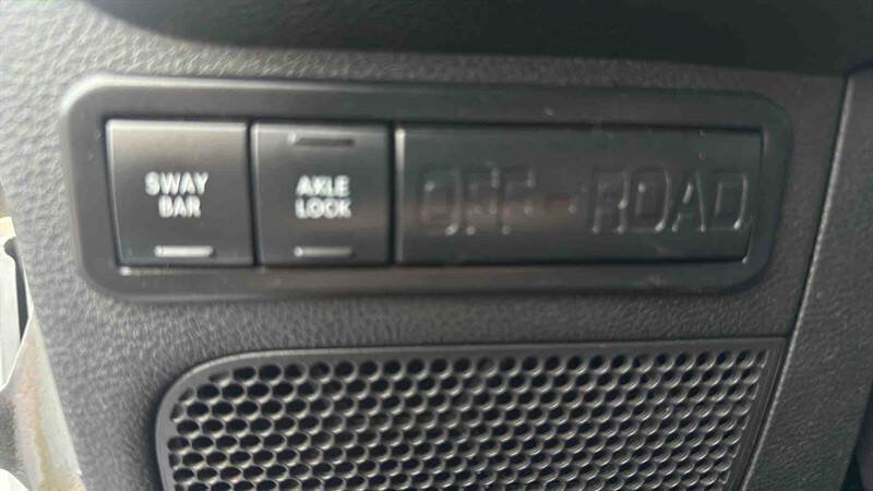 Used 2012 Jeep Wrangler Unlimited Rubicon AWD/4WD image 14