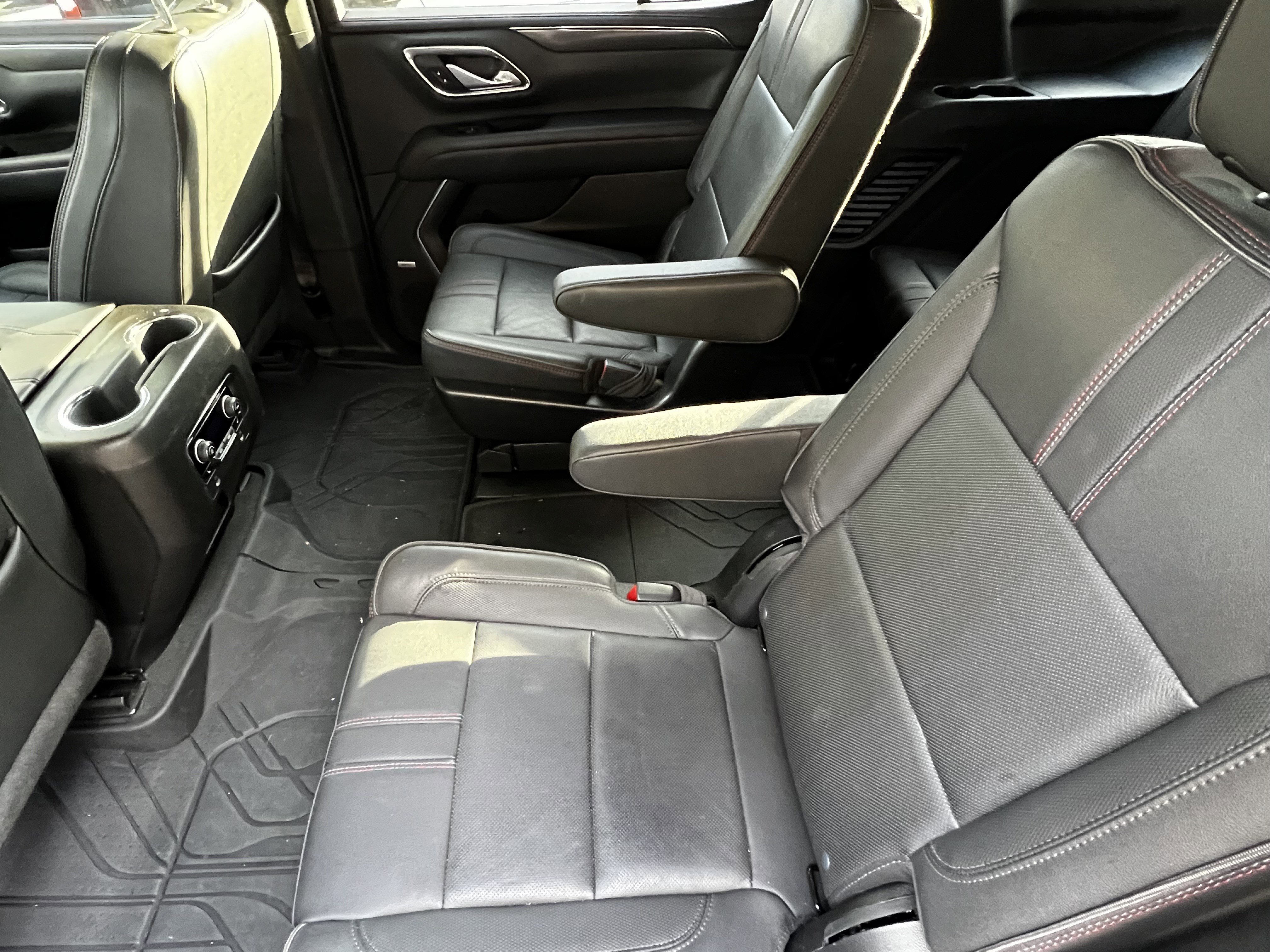 Used 2022 Chevrolet Tahoe RST w/ Luxury Package image 33