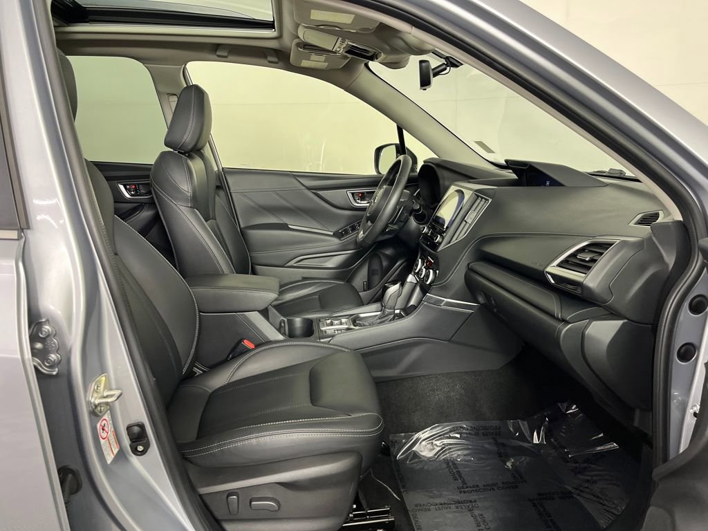 Used 2020 Subaru Forester Touring w/ Popular Package #2 image 17
