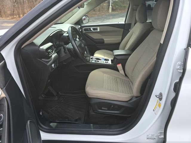 Used 2020 Ford Explorer XLT AWD/4WD image 4