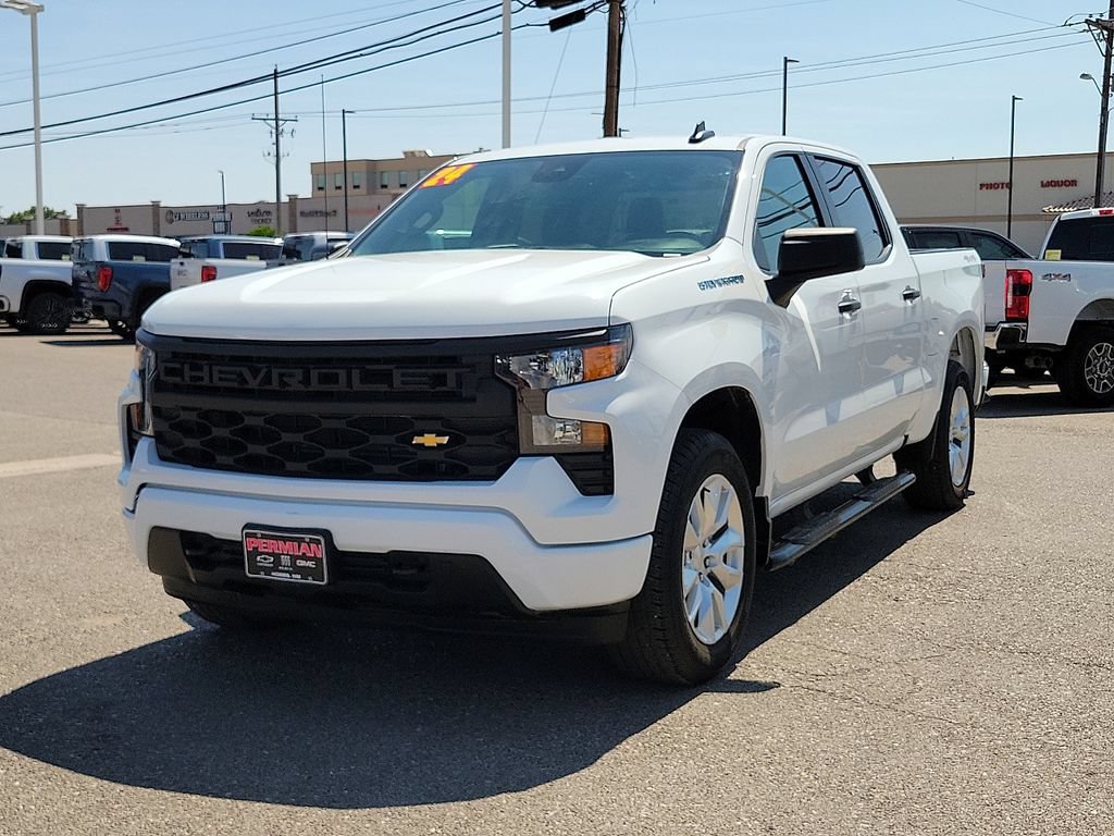 Used 2024 Chevrolet Silverado 1500 Custom AWD/4WD image 4