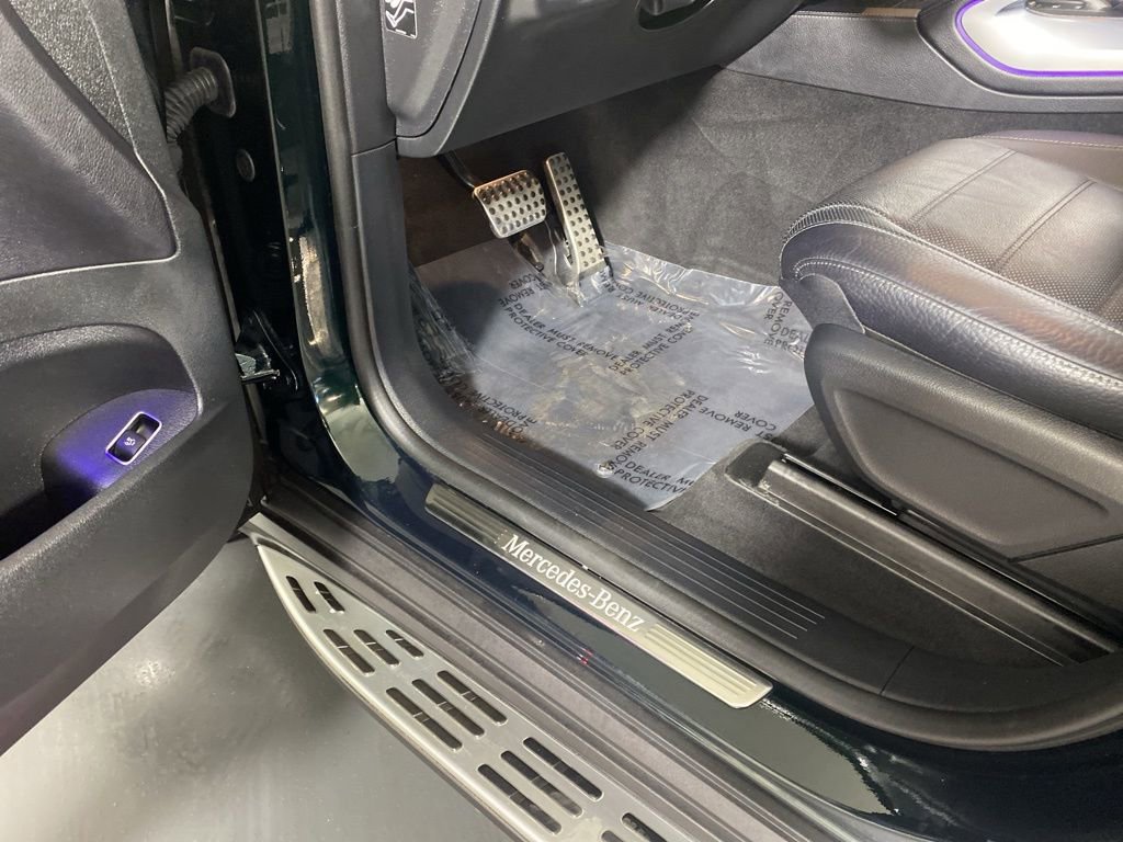 Used 2022 Mercedes-Benz GLS 580 4MATIC image 25