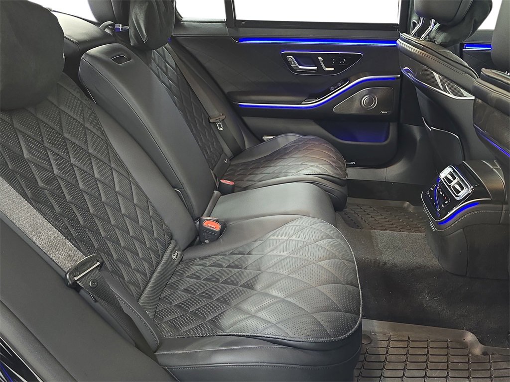 Used 2025 Mercedes-Benz S 580 4MATIC Sedan image 26