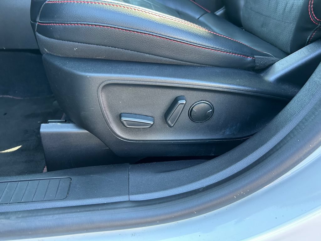 Used 2022 Ford Escape SEL w/ SEL Stealth AWD Package image 22