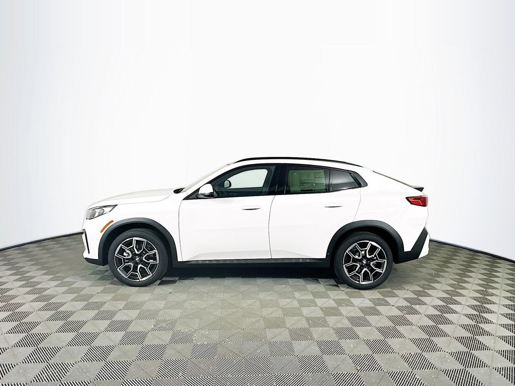 Used 2025 BMW X2 xDrive28i w/ Technology Package image 5