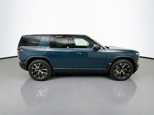 Used 2027 Rivian R2 Performance Dual AWD/4WD image 9