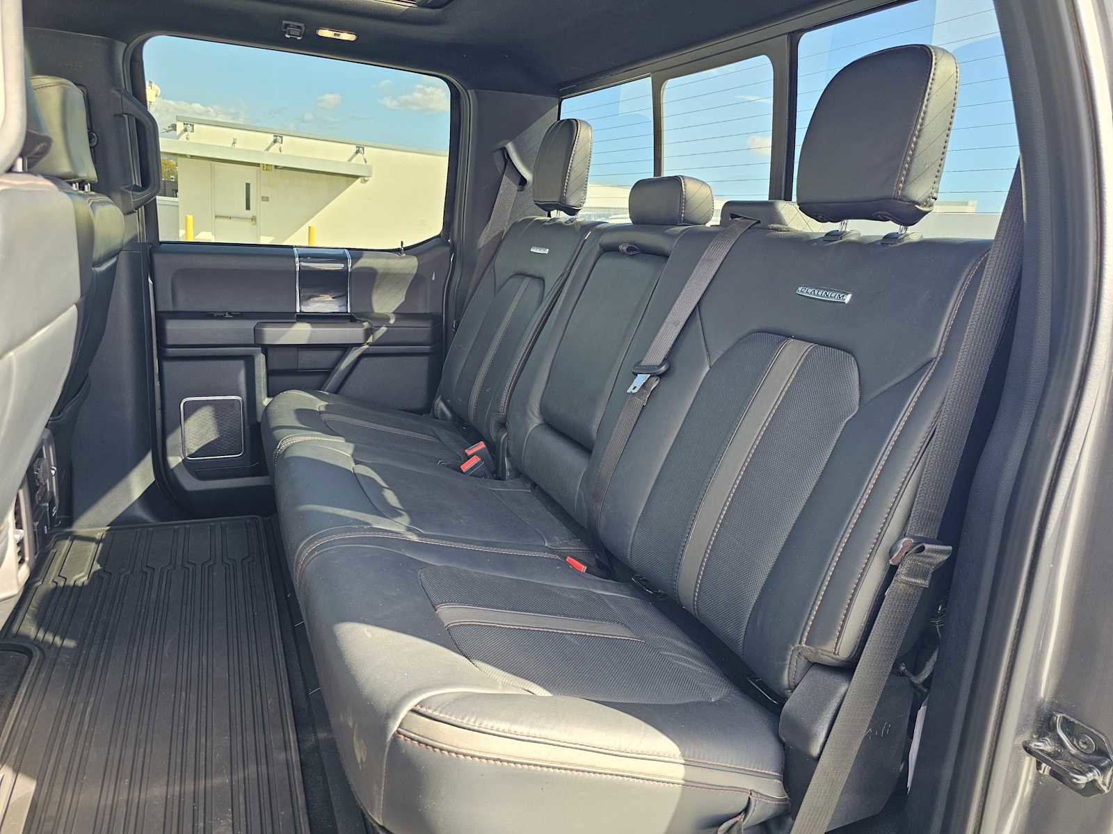 Used 2022 Ford F350 Platinum AWD/4WD image 17