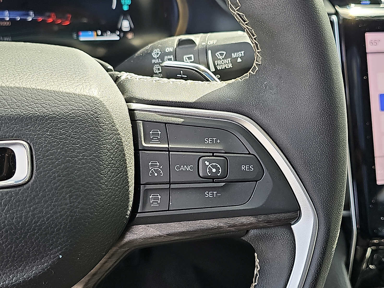 Used 2024 Jeep Grand Cherokee Limited 4xe AWD/4WD image 24