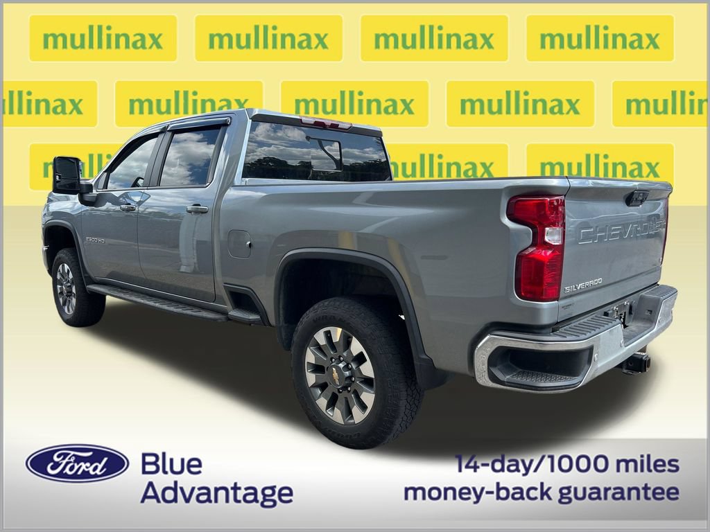 Used 2025 Chevrolet Silverado 2500 LT w/ Safety Package AWD/4WD image 4