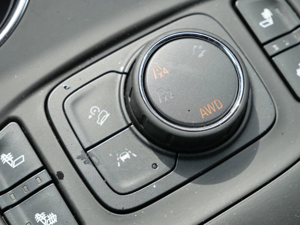 Used 2024 GMC Terrain SLT AWD/4WD image 48