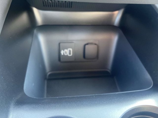 New 2026 Ford Explorer Active w/ Active Comfort Package RWD image 19