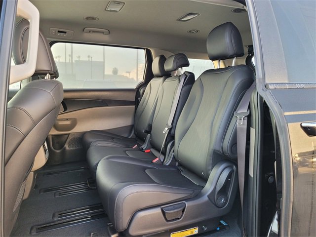 New 2026 Kia Carnival LXS image 7