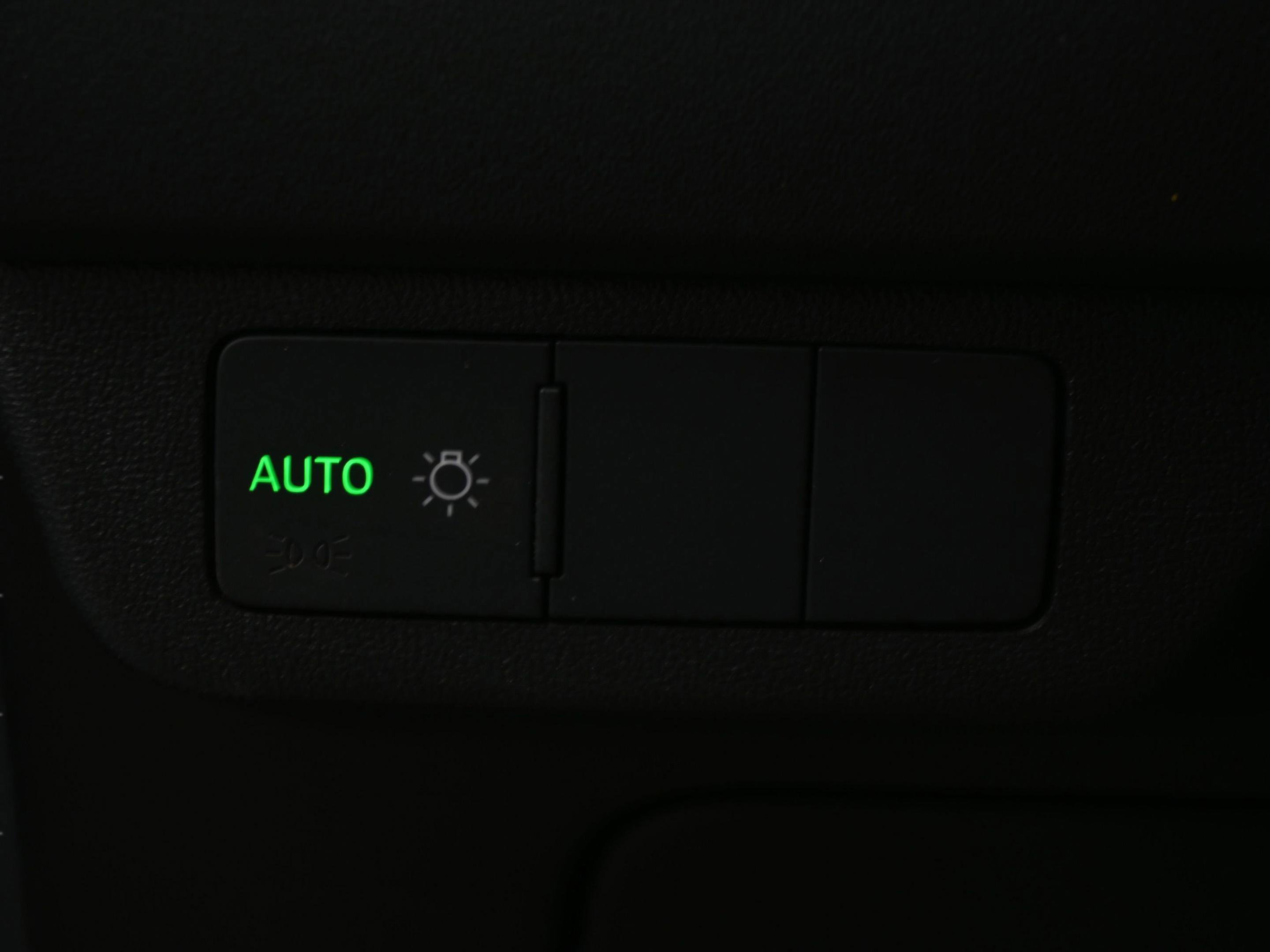 Used 2024 Audi Q4 e-tron Premium Plus w/ Premium Plus image 48