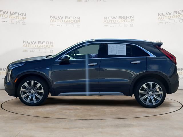 Used 2020 Cadillac XT4 Premium Luxury w/ Cold Weather Package image 2