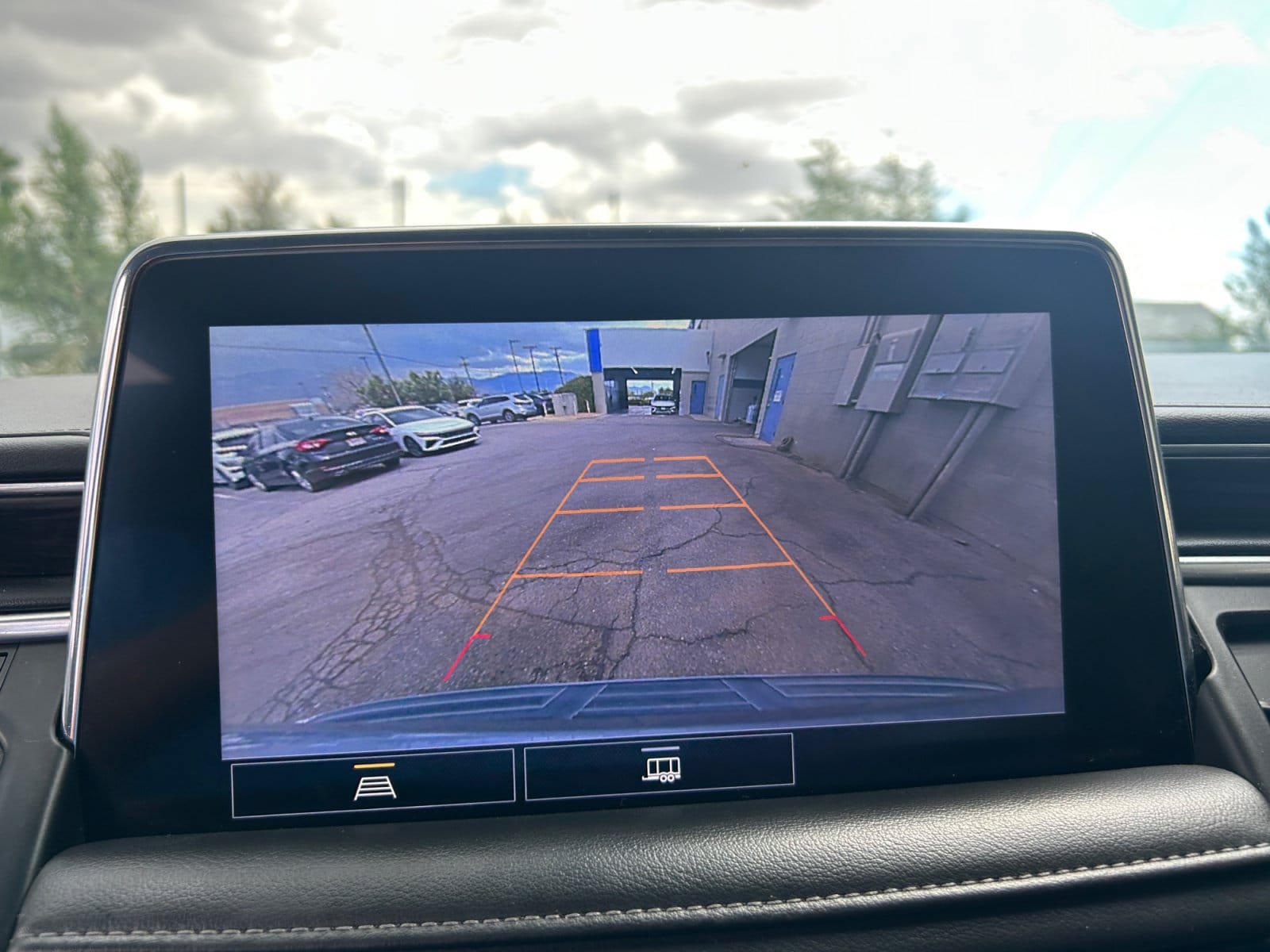 Used 2021 Chevrolet Tahoe LT AWD/4WD image 20