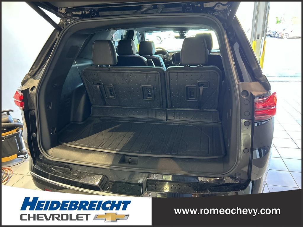 Used 2023 Chevrolet Traverse Premier w/ LPO, Floor Liner Package AWD/4WD image 15