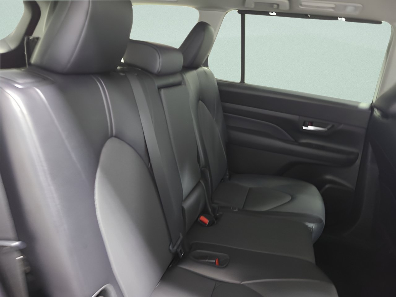 Used 2024 Toyota Grand Highlander AWD image 15