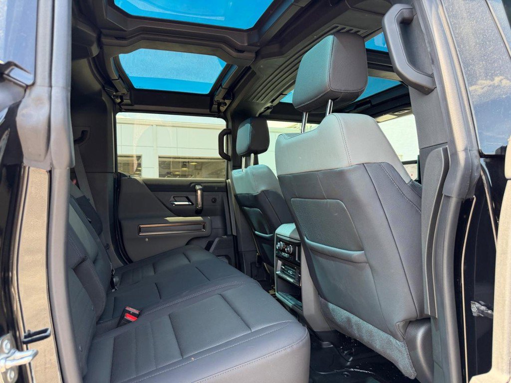 New 2025 GMC Hummer EV 3X image 4