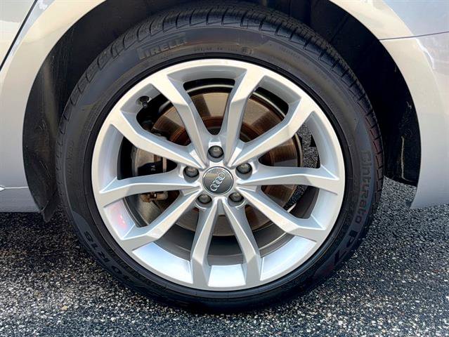 Used 2019 Audi A4 2.0T Premium w/ Convenience Package AWD/4WD image 29