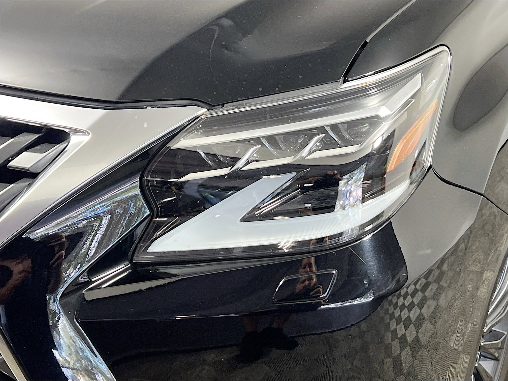 Used 2023 Lexus GX 460 Premium w/ Accessory Package image 12