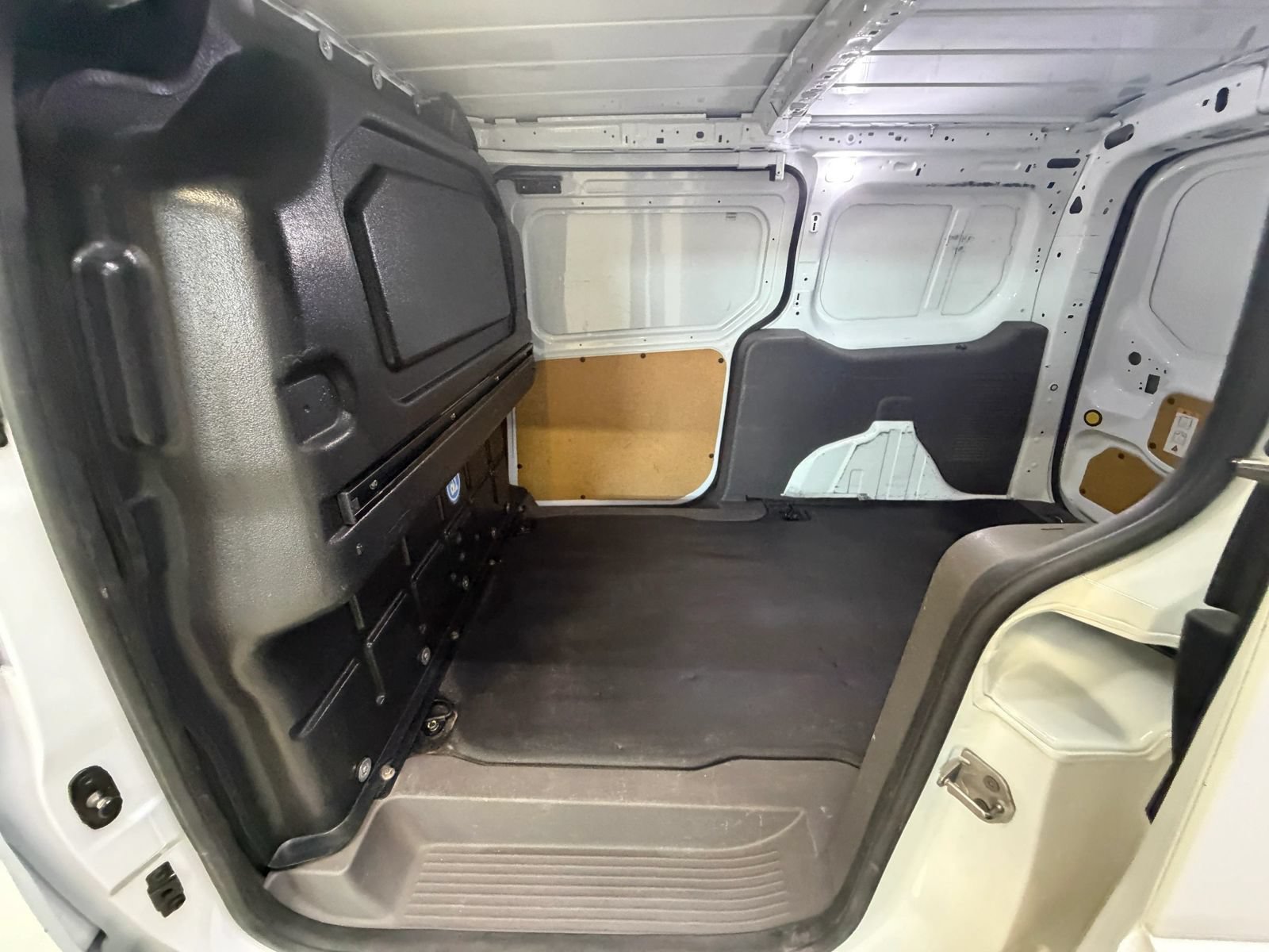 Used 2021 Ford Transit Connect XL FWD image 25