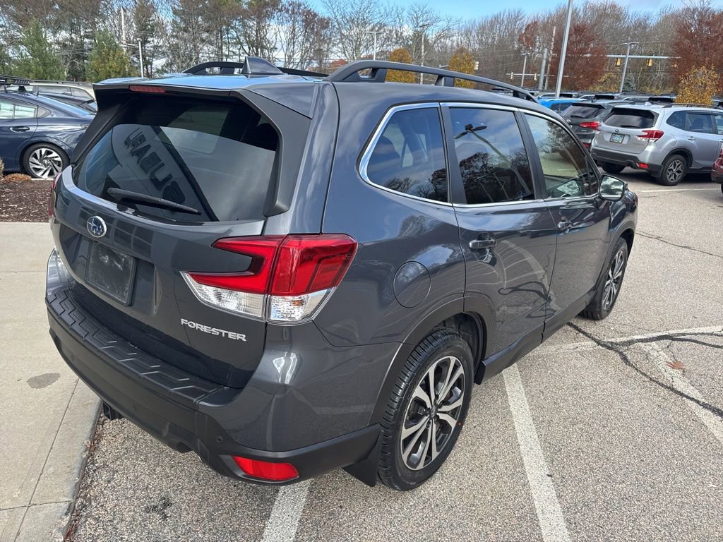 Used 2023 Subaru Forester Limited image 2