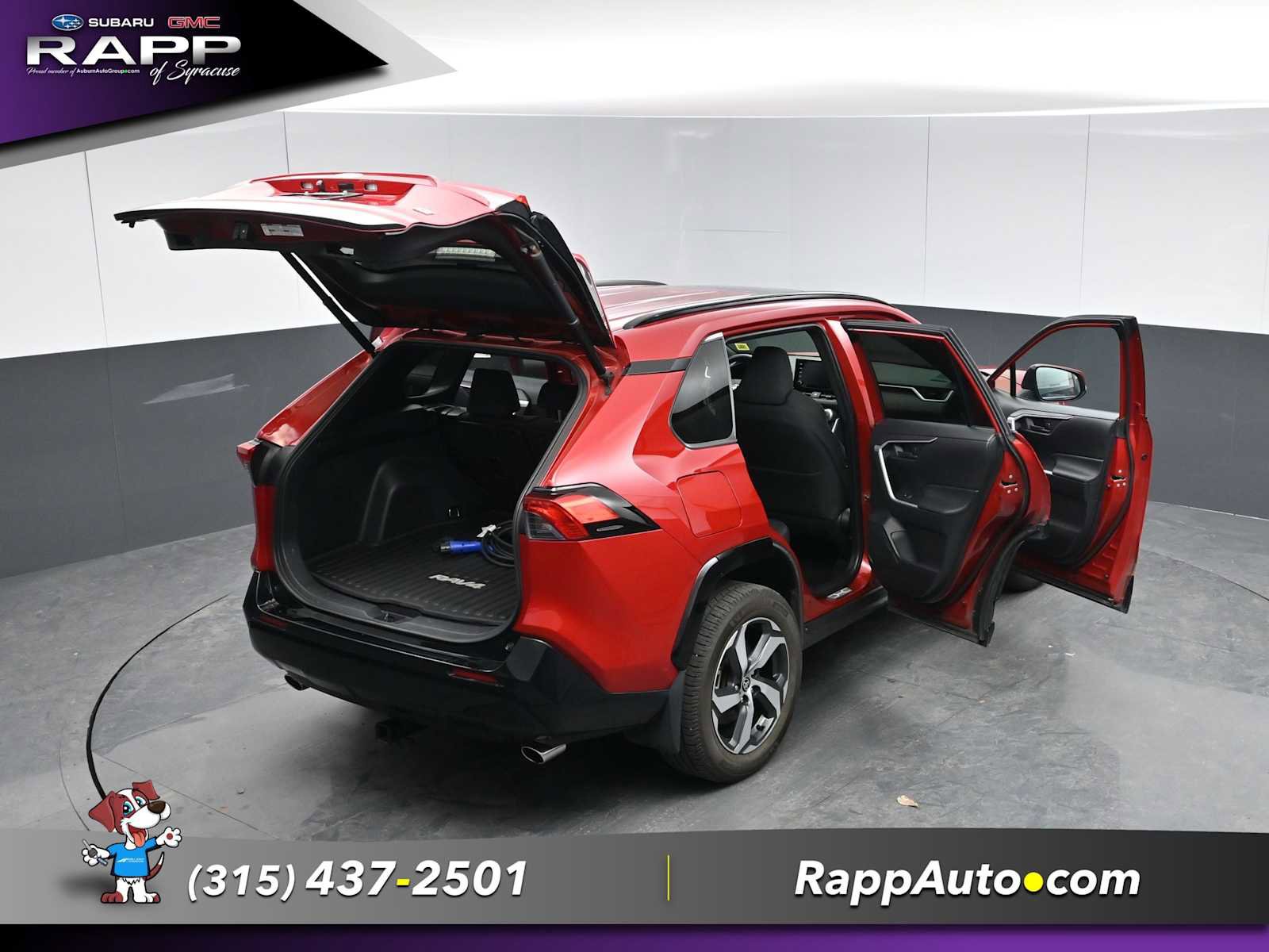 Used 2021 Toyota RAV4 SE w/ Weather & Moonroof Package image 33
