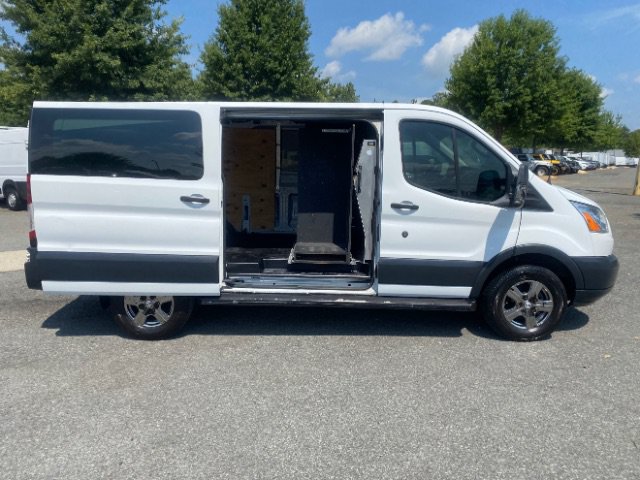 Used 2018 Ford Transit 250 130 Low Roof w/ Exterior Upgrade Package RWD image 7