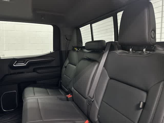 Used 2023 GMC Sierra 1500 SLT AWD/4WD image 14