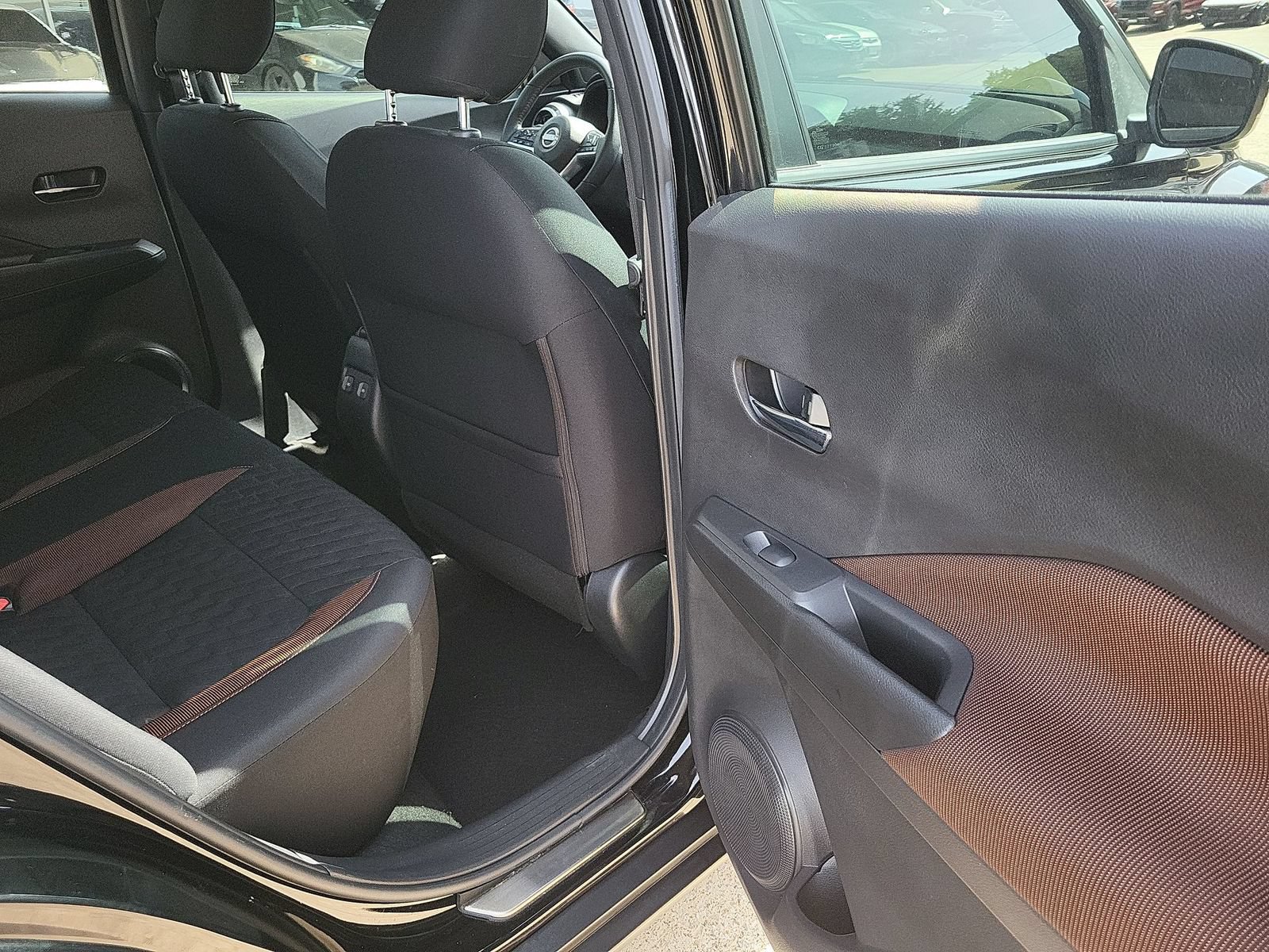 Used 2022 Nissan Kicks SR w/ Interior Electronics Package FWD image 25