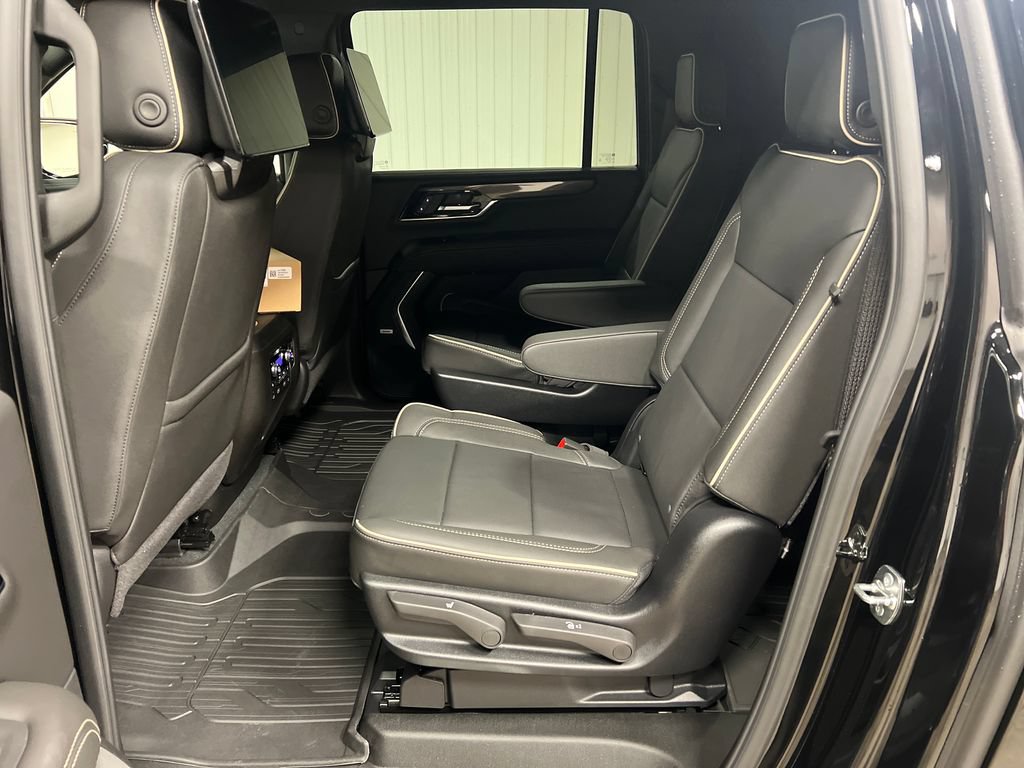 New 2026 GMC Yukon XL Elevation w/ Elevation Premium Package AWD/4WD image 13