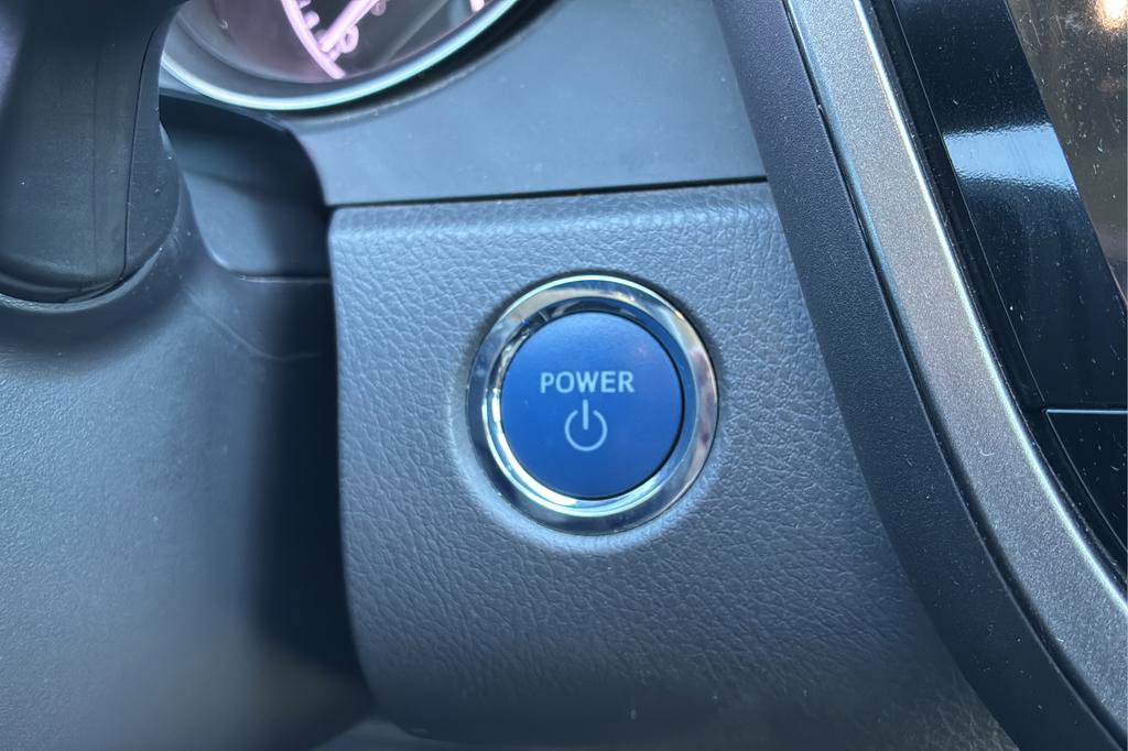 Used 2022 Toyota Camry SE image 27