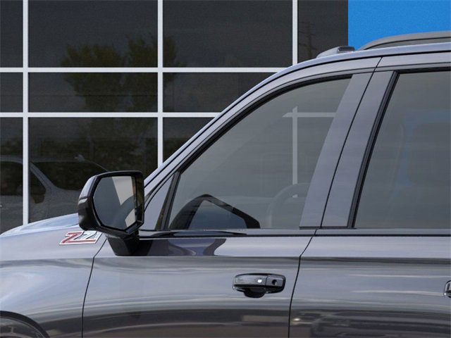 New 2026 Chevrolet Suburban Z71 image 12